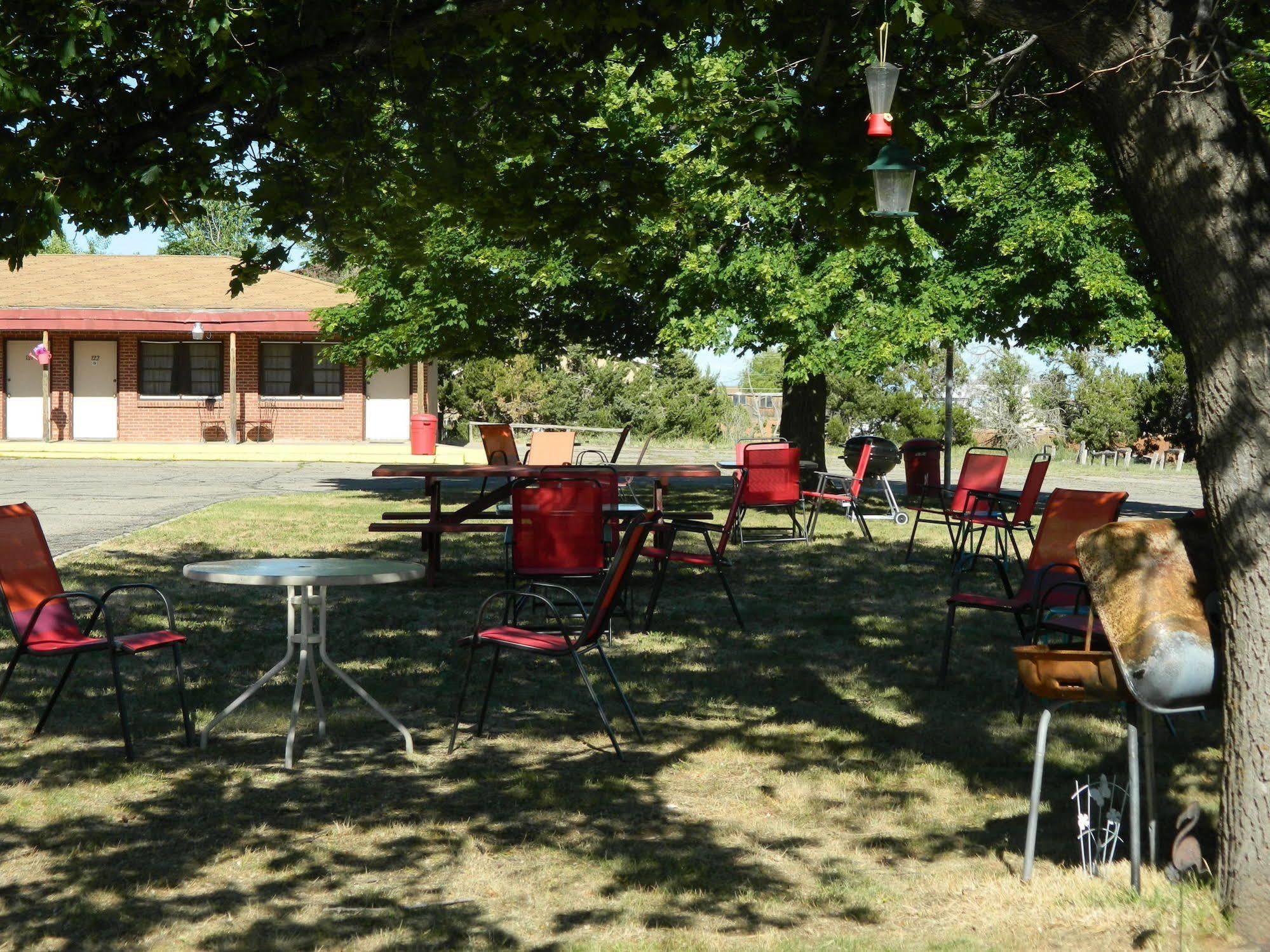 Prospector Motor Lodge Blanding Exterior photo